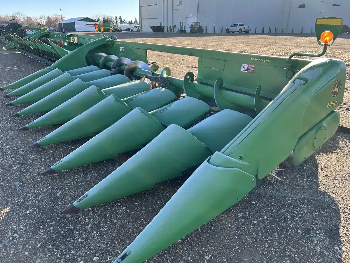 Gallery image 1 for Used 2011 John Deere 608C Header - Row Crop