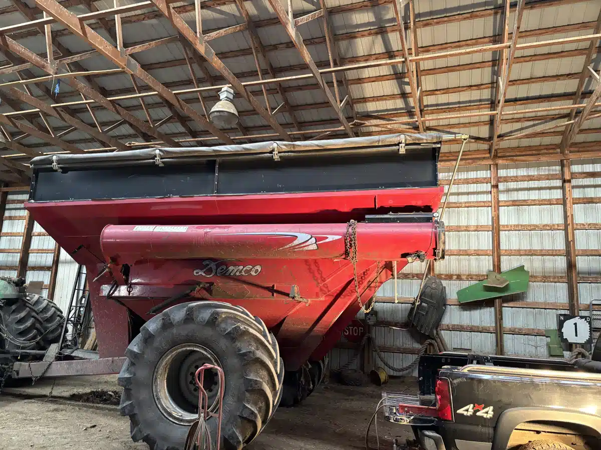 Used 2014 Demco 1150 Grain Cart
