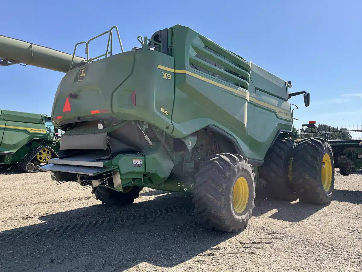 Gallery image 2 for Used 2024 John Deere X9 1100 Combine