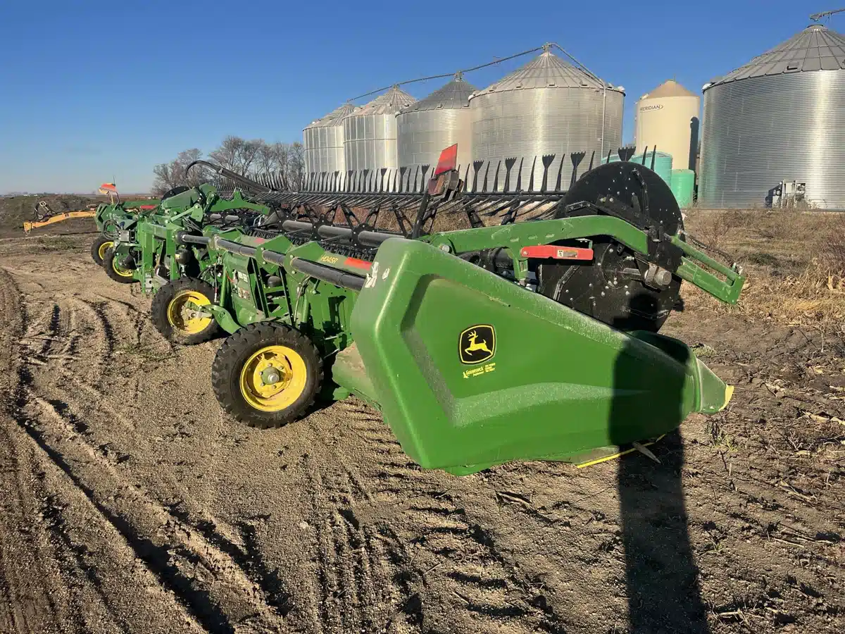 Gallery image 2 for 2023 John Deere HD45R Header - Draper