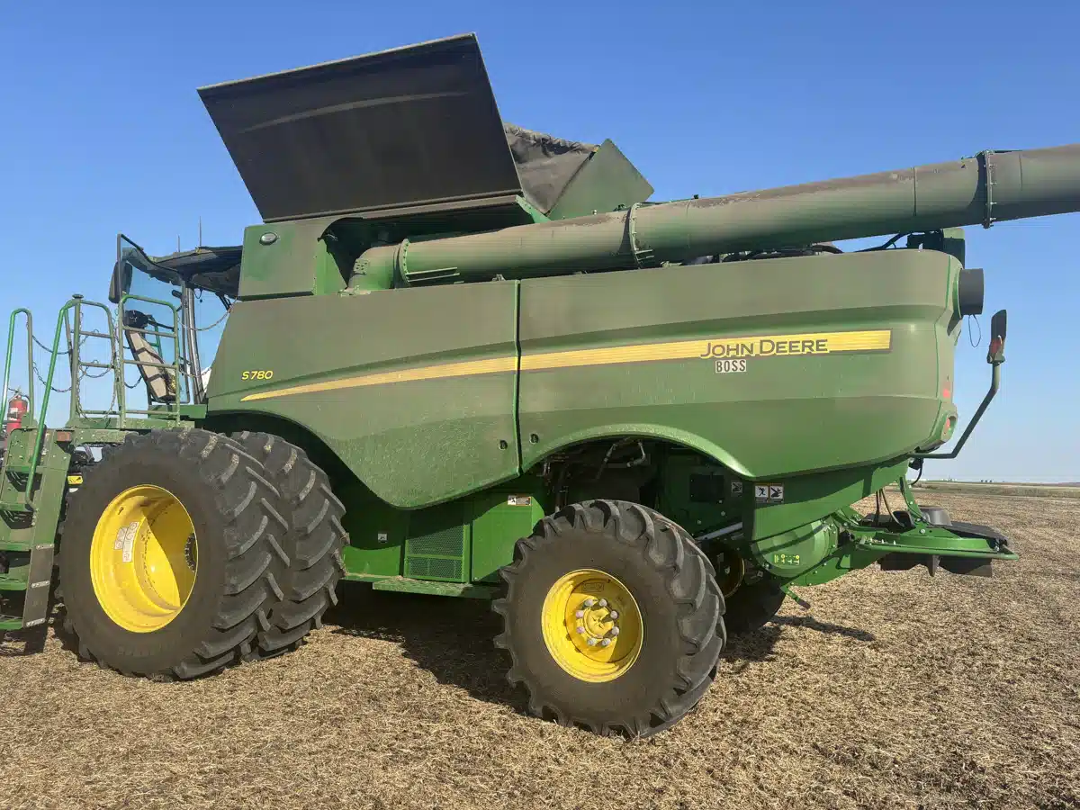 Gallery image 1 for Used 2024 John Deere S780 Combine