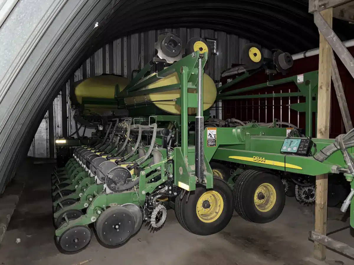 Used 2009 John Deere DB44 Planter