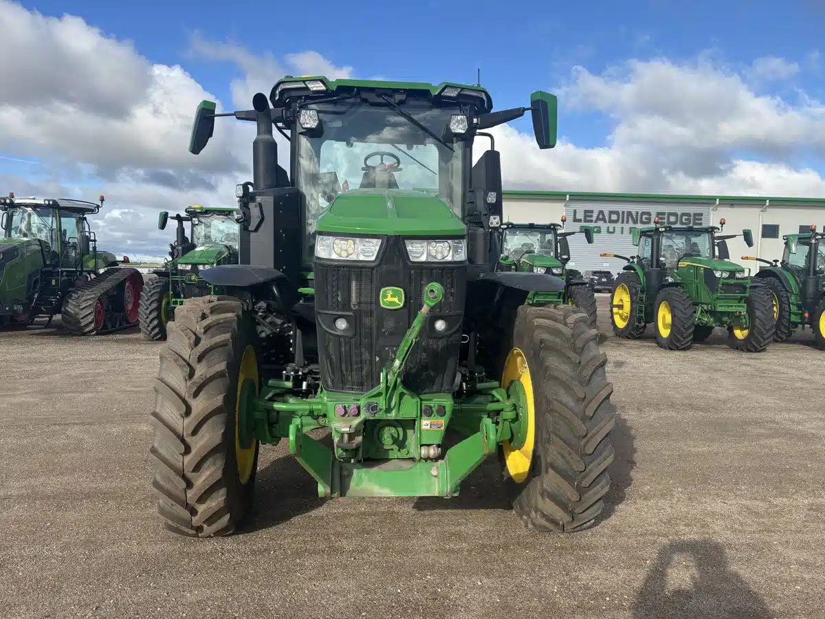 Gallery image 2 for Used 2025 John Deere 7R 230 Tractor