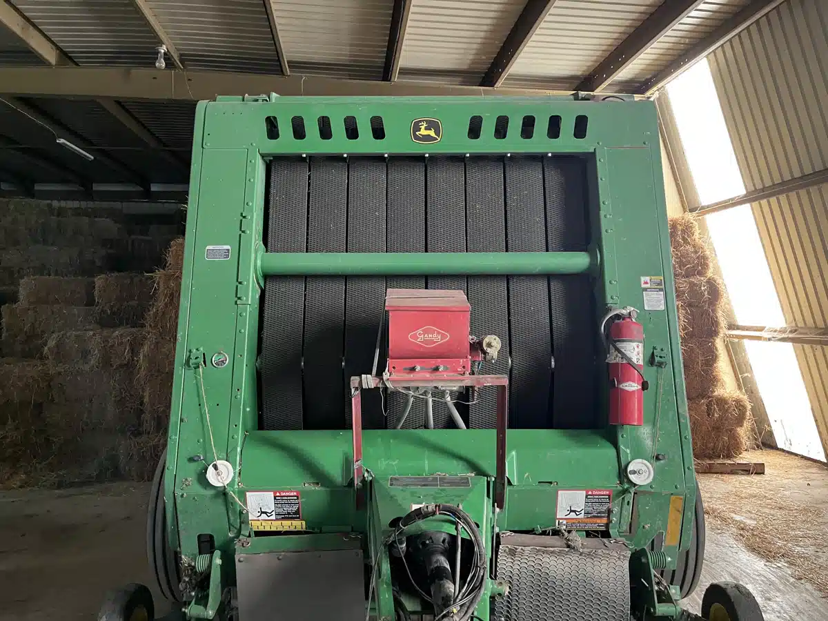 Gallery image 2 for 2023 John Deere 560M Round Baler