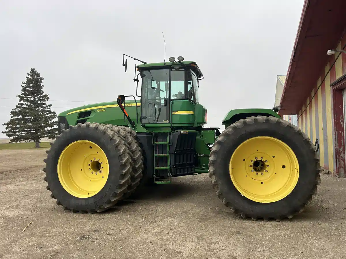 Gallery image 2 for Used 2009 John Deere 9430 Tractor