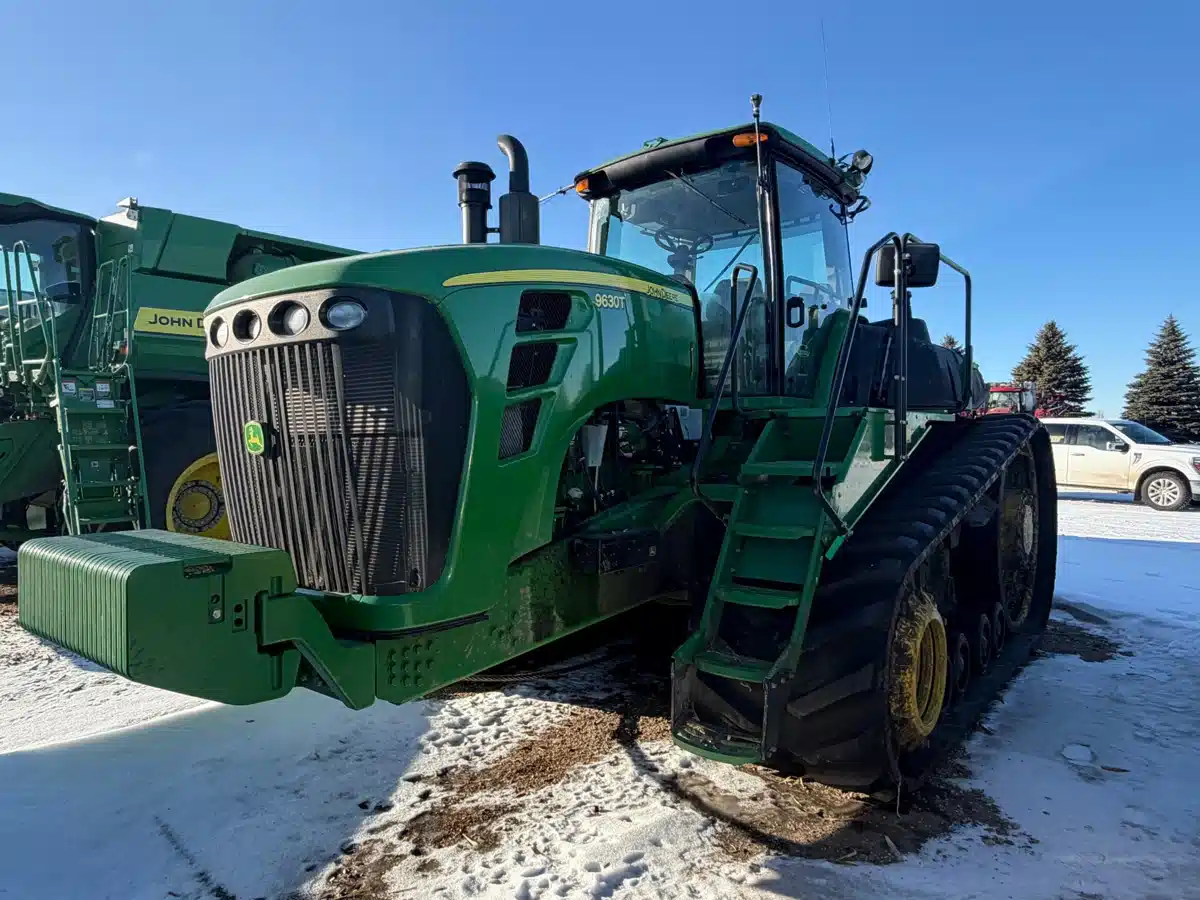Gallery image 1 for 2011 John Deere 9630T Tractor