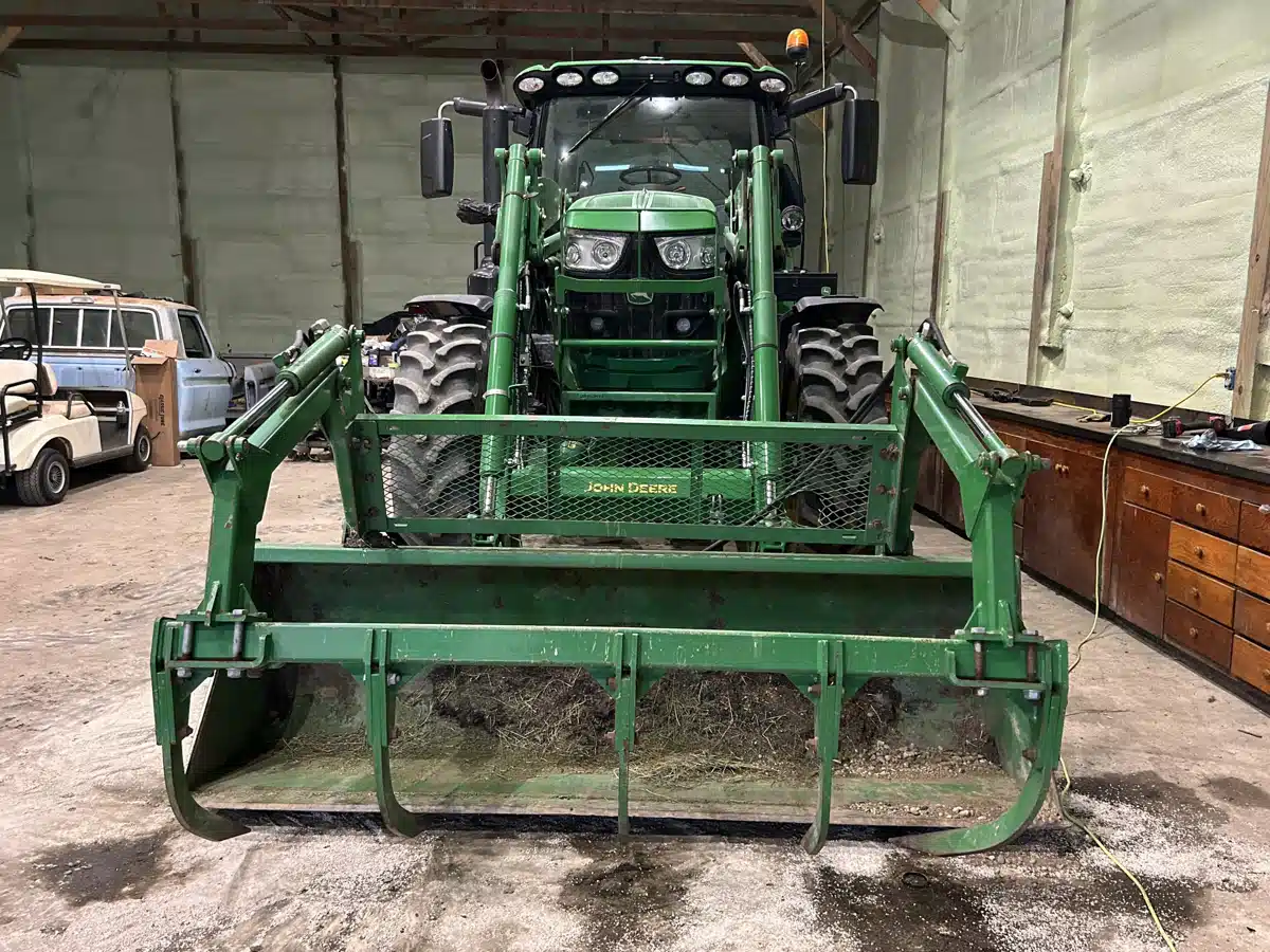 Gallery image 2 for 2020 John Deere 6155R Tractor