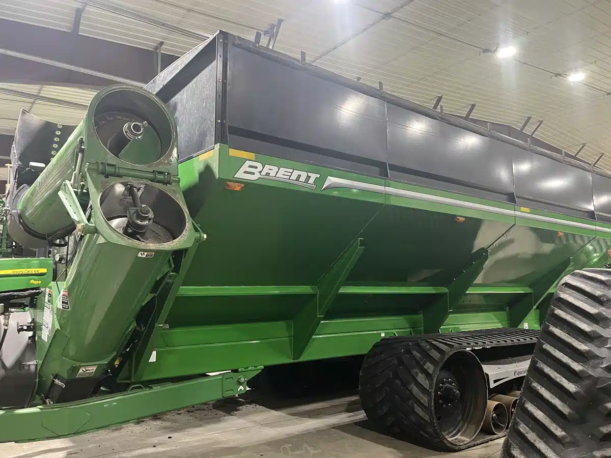 Gallery image 2 for Used 2020 Brent 2096 Grain Cart