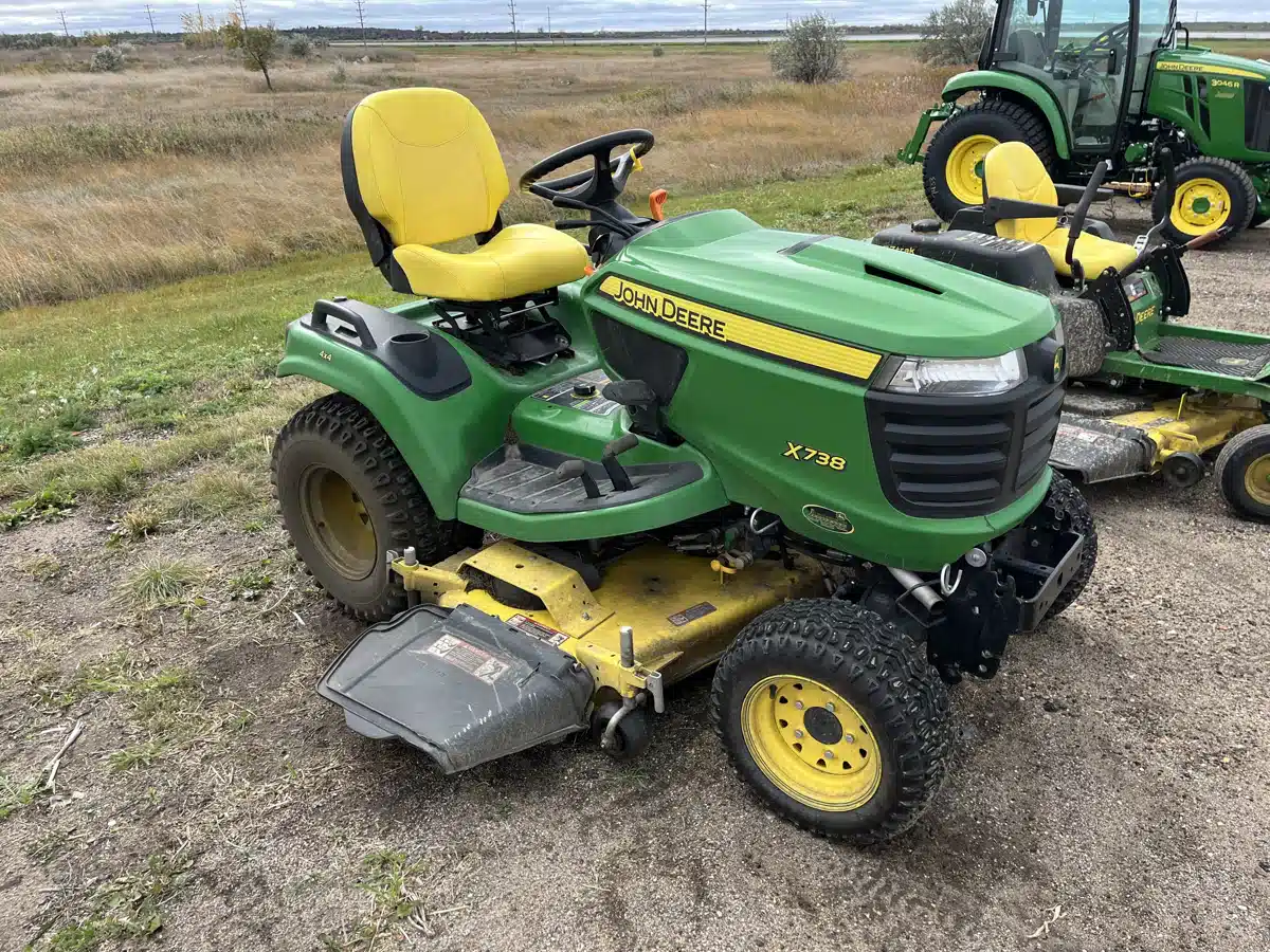 Gallery image 2 for Used 2016 John Deere X738 Lawn Tractor