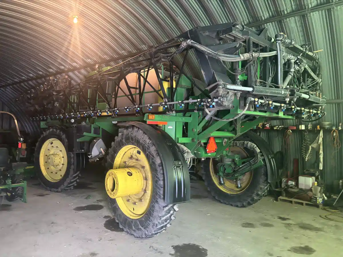2006 John Deere 4920 Sprayer - Self Propelled