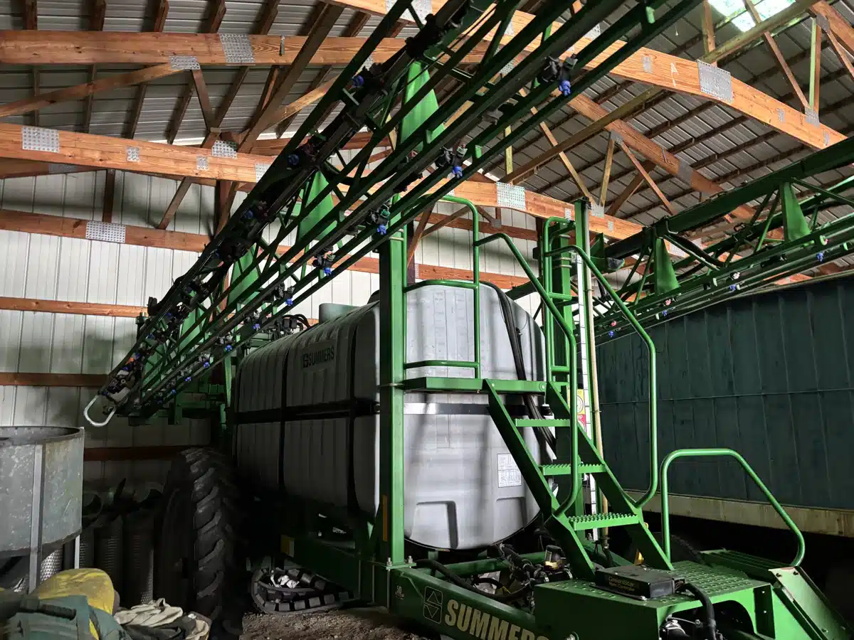 2015 Summers Mfg UT5050 Sprayer - Pull Type