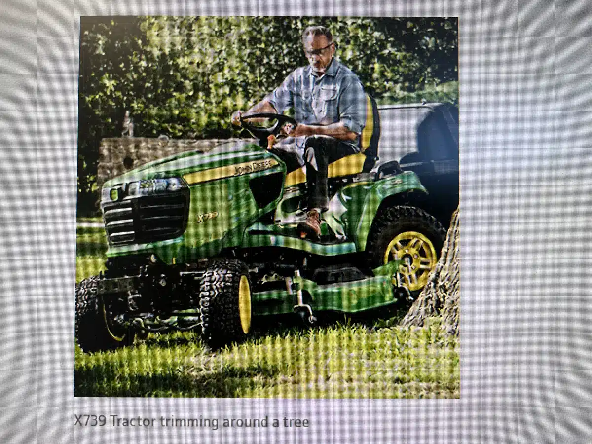 Gallery image 2 for 2026 John Deere X739 Lawn Tractor