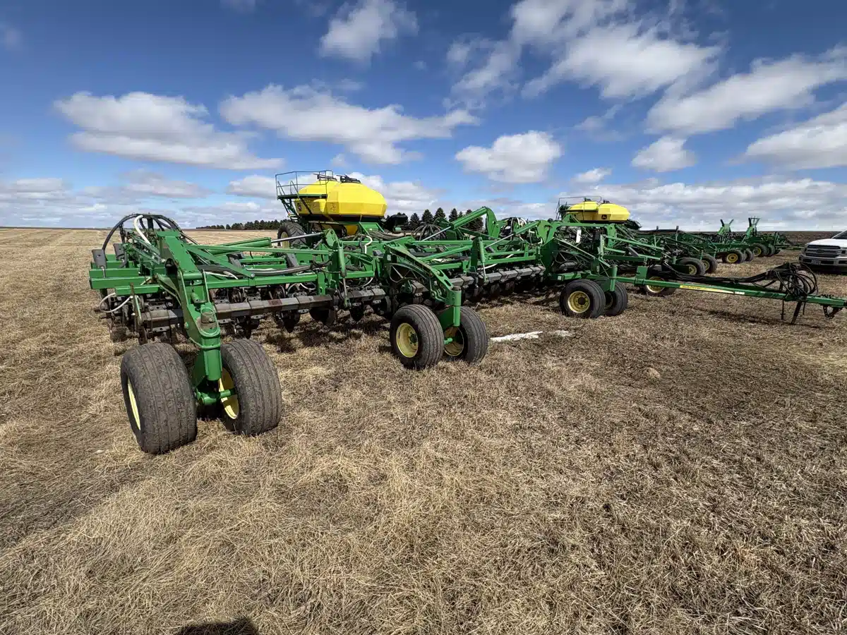Gallery image 1 for 2008 John Deere 1835 Air Drill