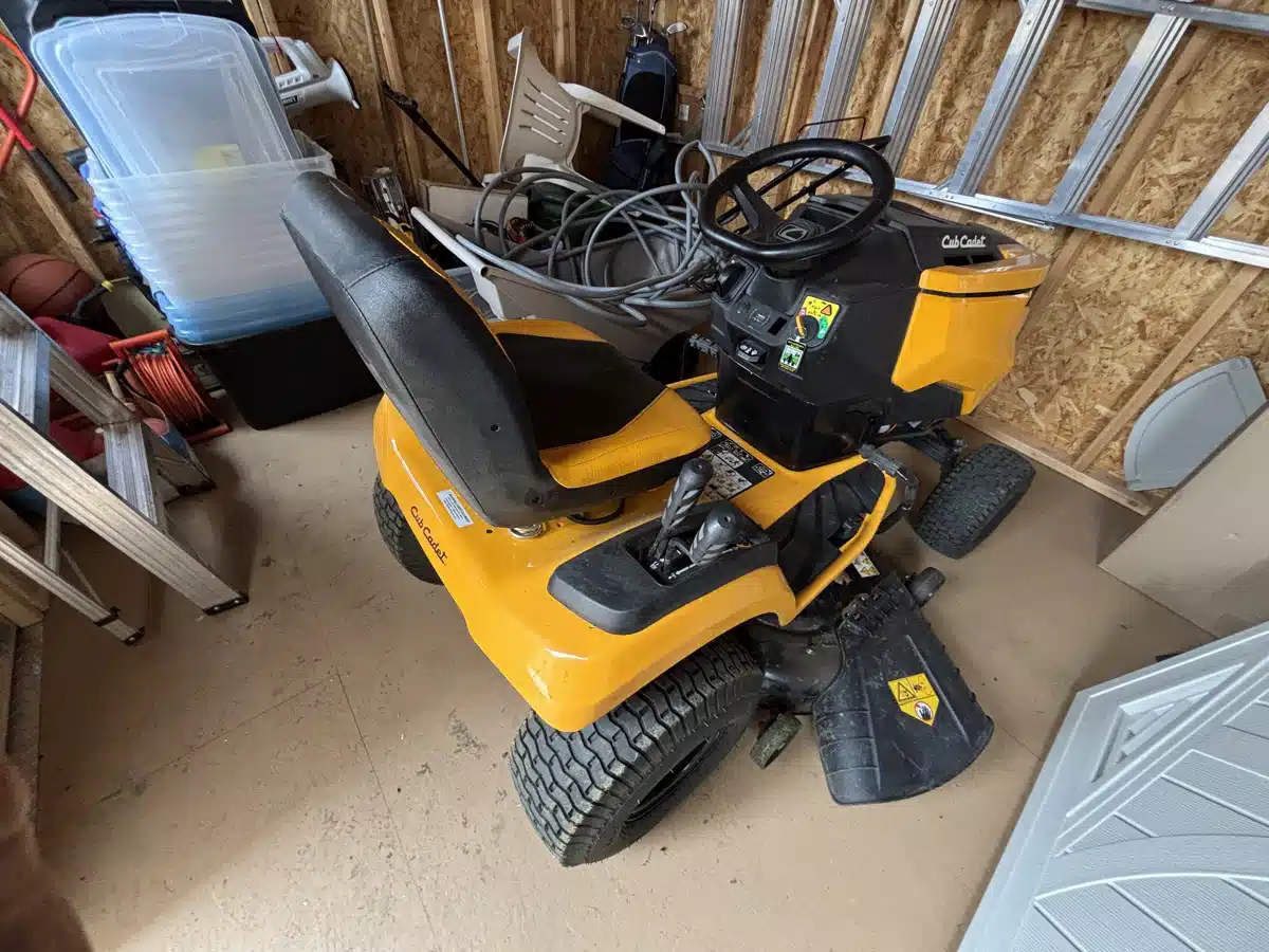 2022 Cub Cadet LT46 Lawn Tractor