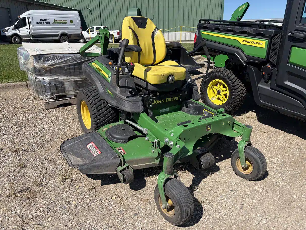 Gallery image 1 for 2021 John Deere Z930R Mower - Zero Turn