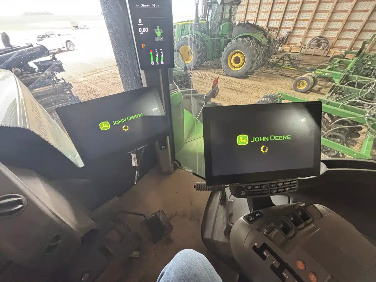 Gallery image 2 for 2025 John Deere 9R 590 Tractor