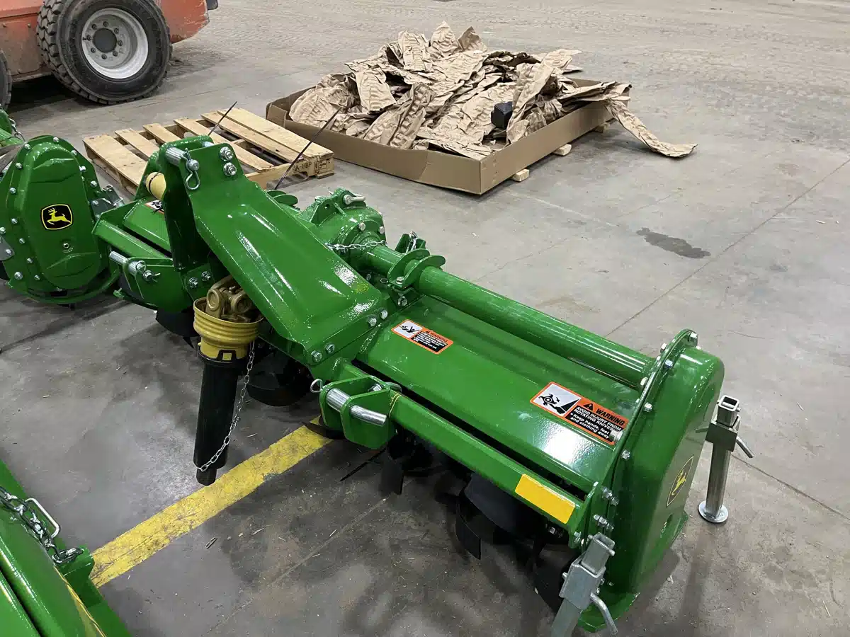 Gallery image 2 for 2026 John Deere 665 Rotary Hoe