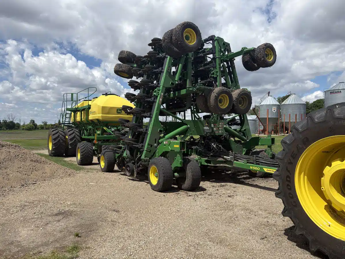 Photo de la Galerie 1 pour 2026 John Deere N560 Semoir à air