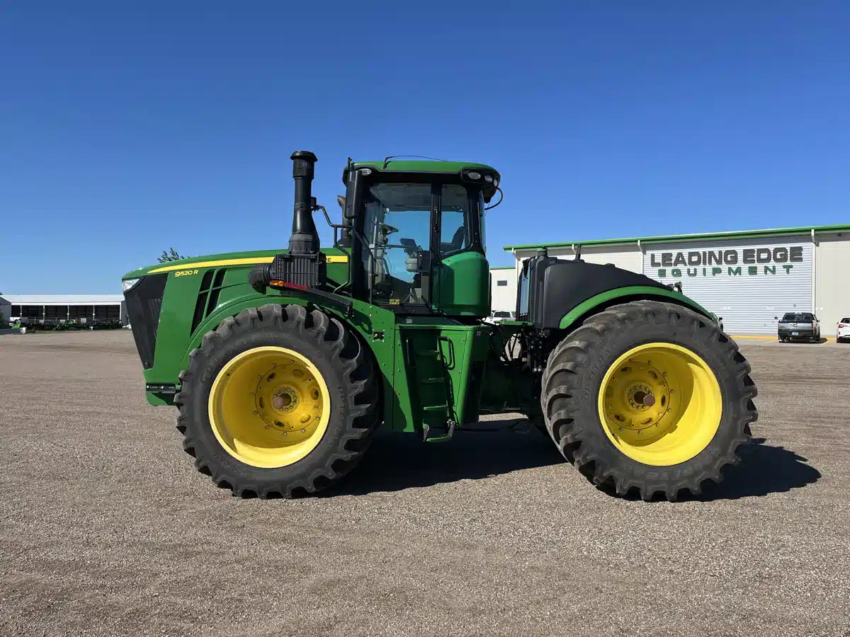 Gallery image 1 for 2020 John Deere 9520R Tractor