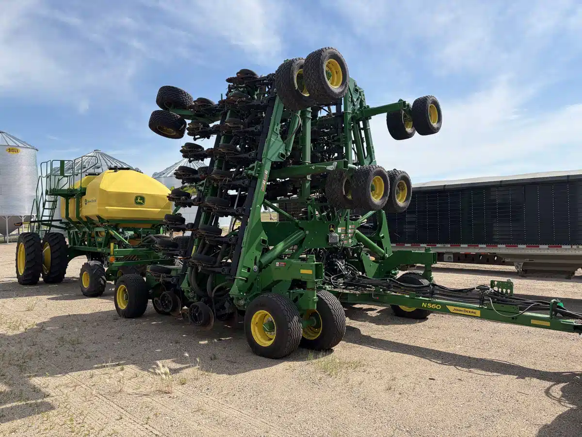Photo de la Galerie 1 pour 2025 John Deere N560 Semoir à air
