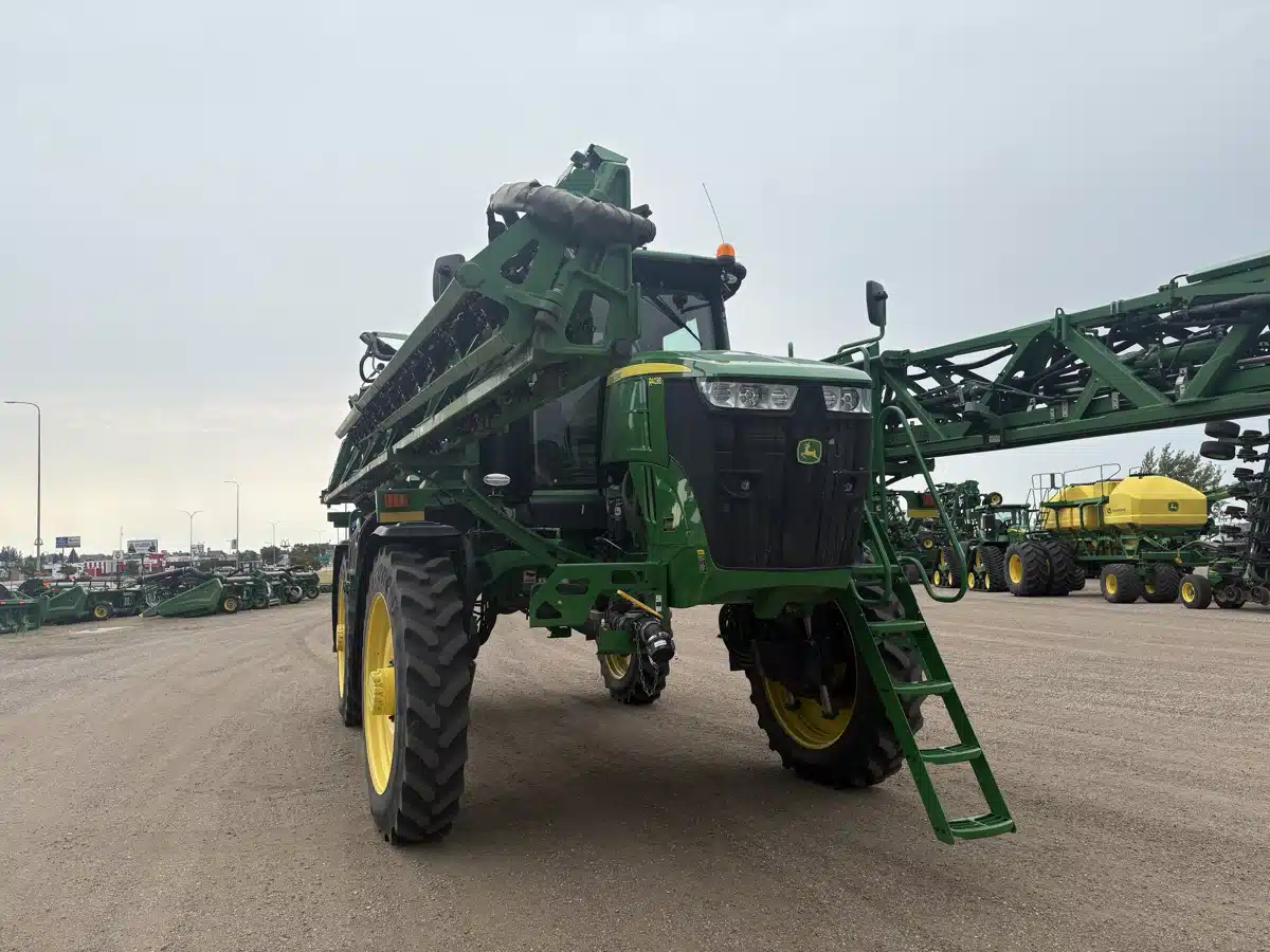 Photo de la Galerie 2 pour 2021 John Deere R4038 Arroseur - Automoteur
