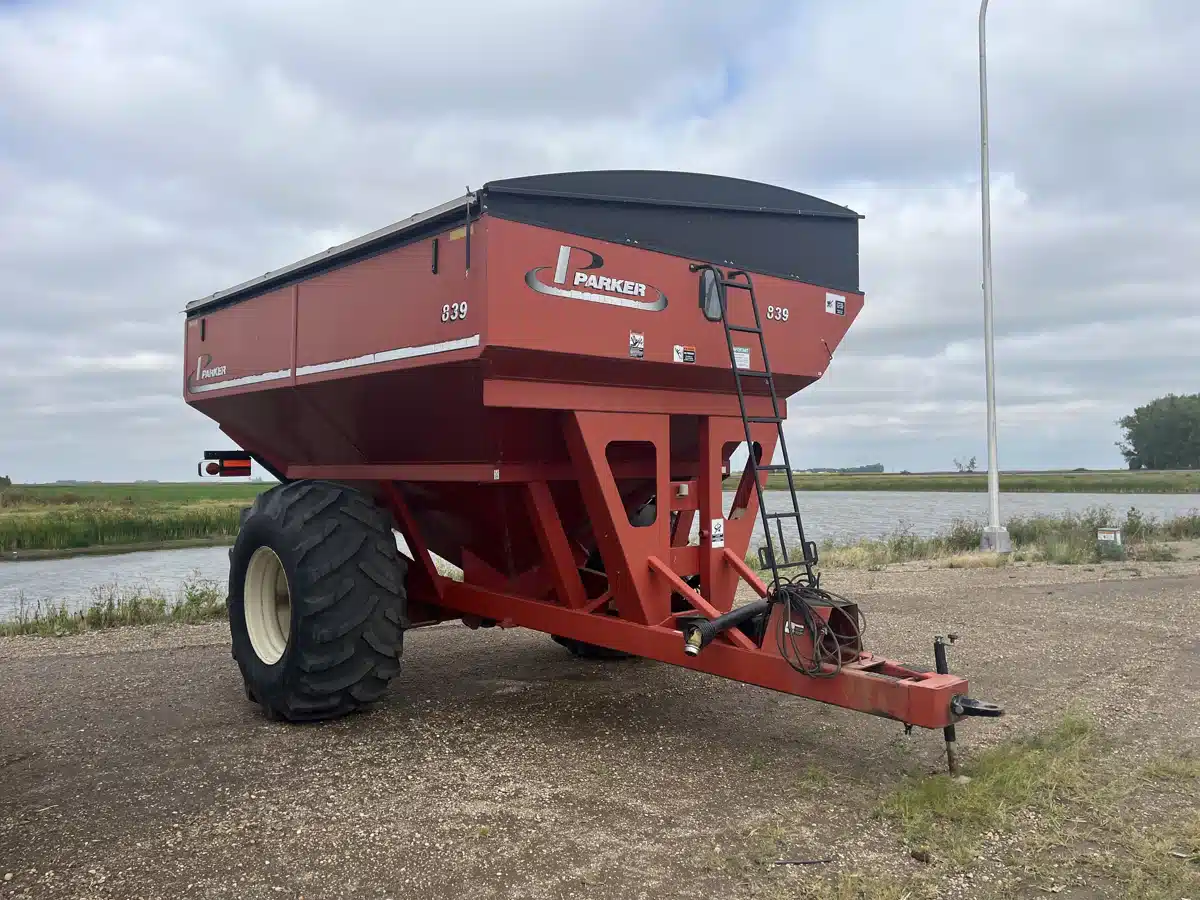 Gallery image 1 for 2008 Parker 839 Grain Cart