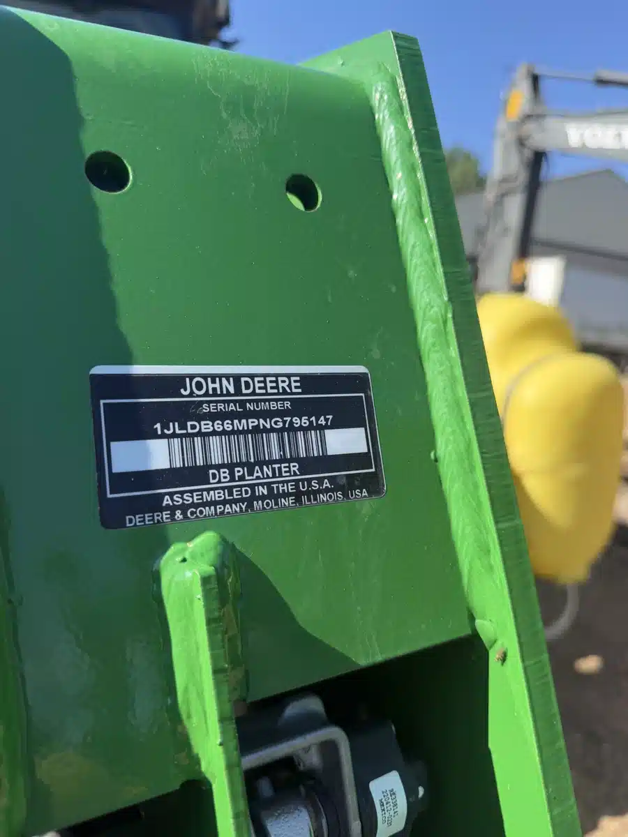 Gallery image 2 for 2022 John Deere DB66 Planter