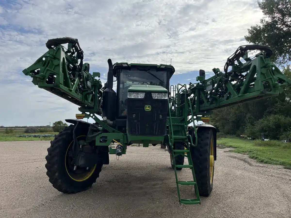 Gallery image 1 for 2025 John Deere 616R Sprayer - Self Propelled