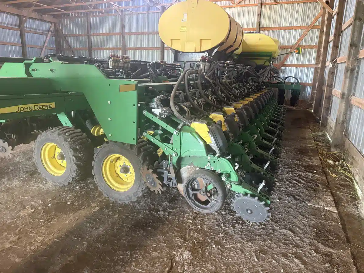 Photo de la Galerie 1 pour 2020 John Deere DB66 Planteur