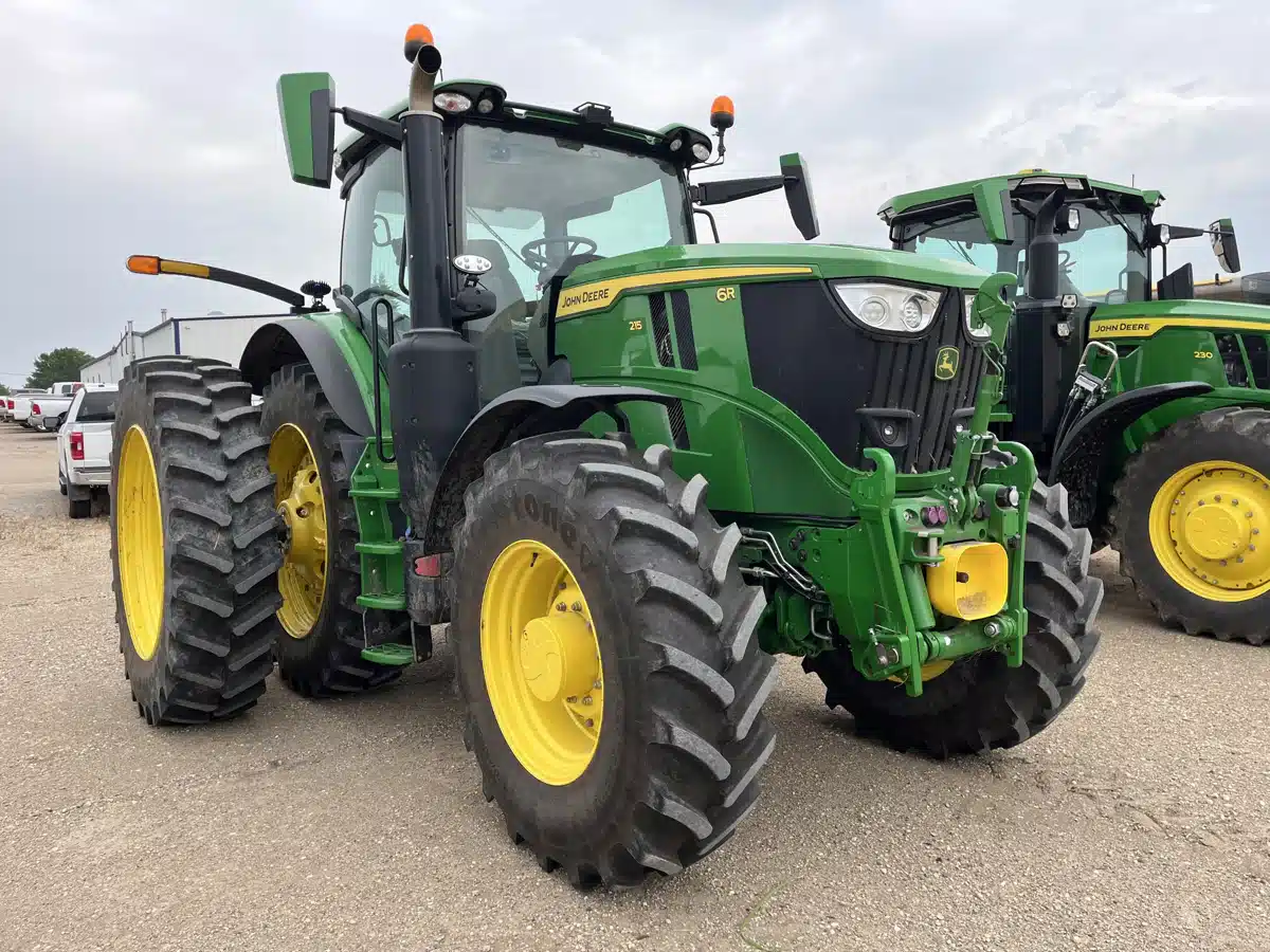 Gallery image 1 for 2025 John Deere 6R 215 Tractor