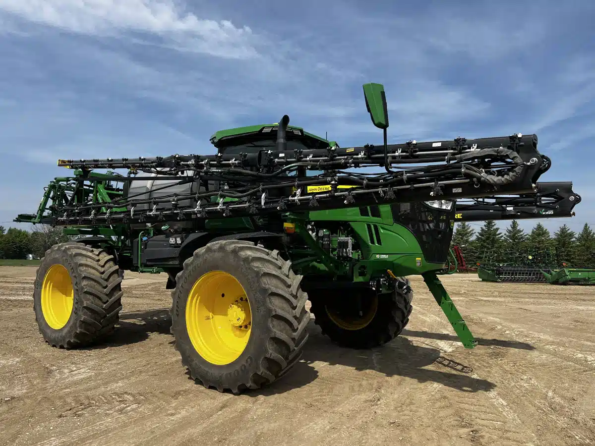Gallery image 1 for Used 2023 John Deere 616R Sprayer - Self Propelled