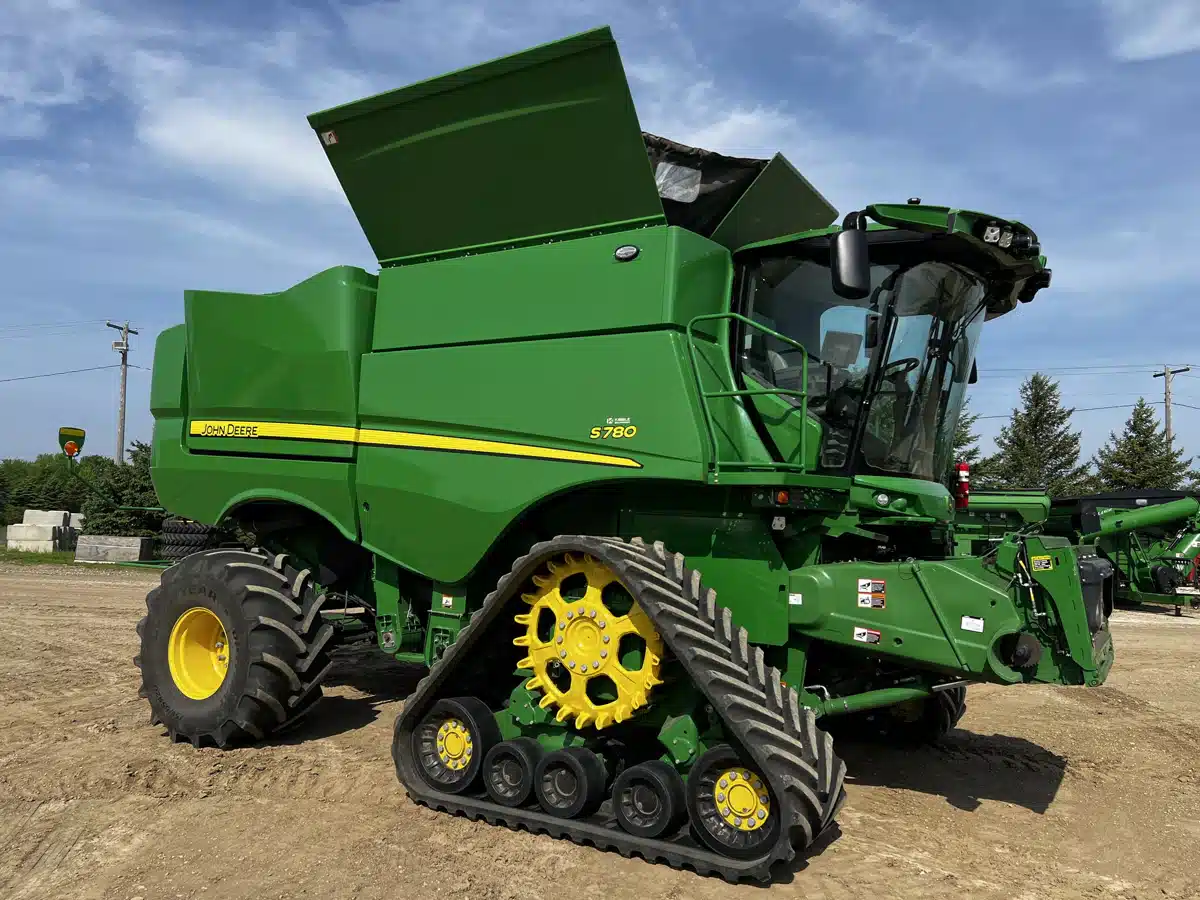 Gallery image 1 for Used 2023 John Deere S780 Combine