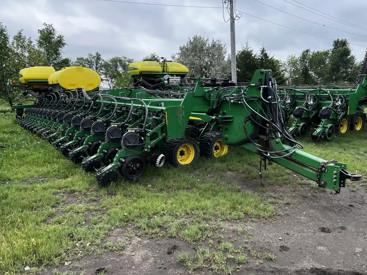 Gallery image 2 for Used 2014 John Deere DB90 Planter