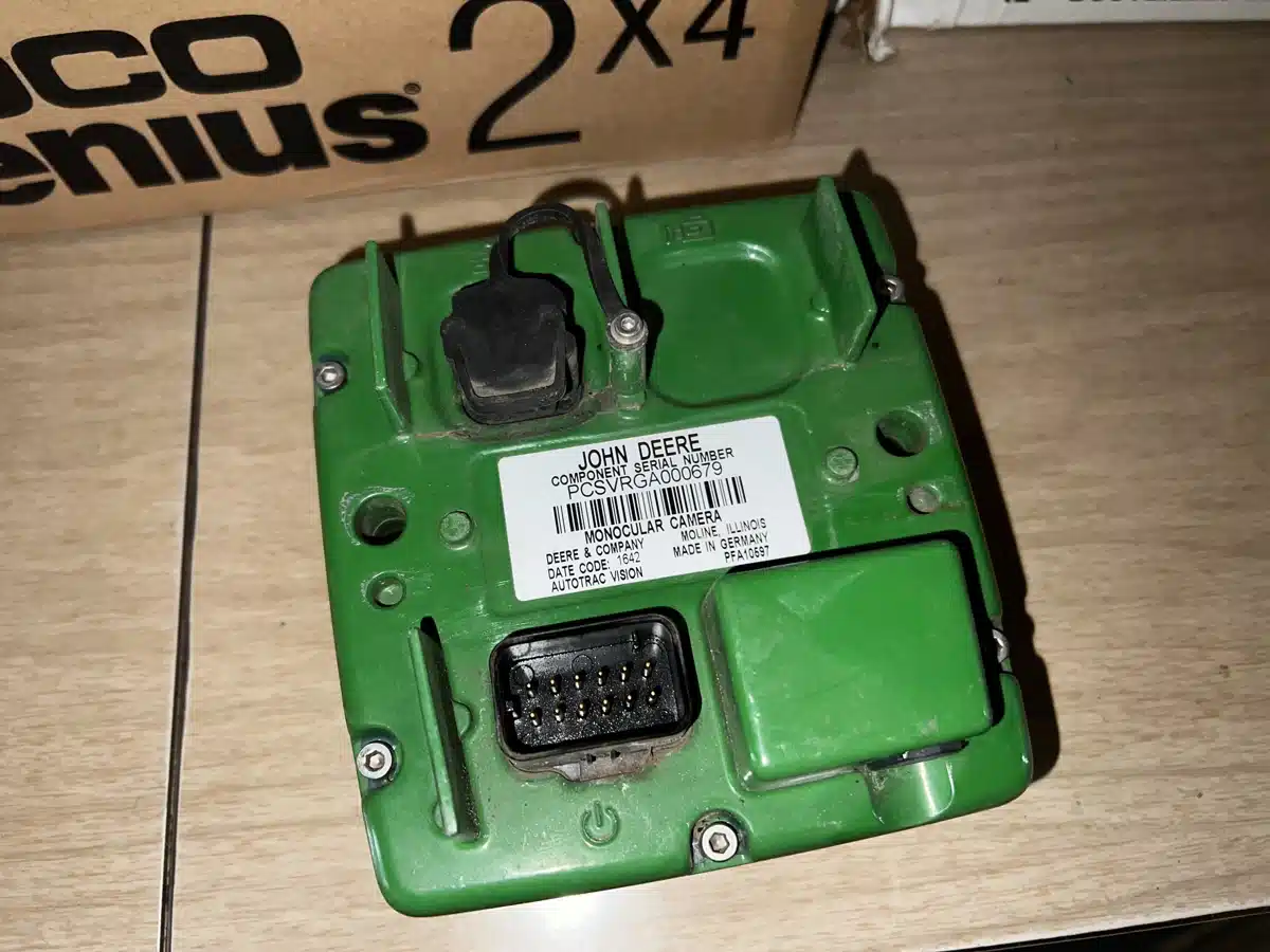 Gallery image 1 for Used 2017 John Deere AUTOTRAC ROWSENSE Guidance System