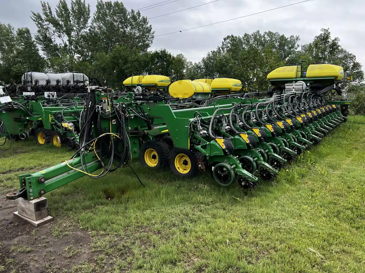 Gallery image 2 for Used 2019 John Deere DB90 Planter