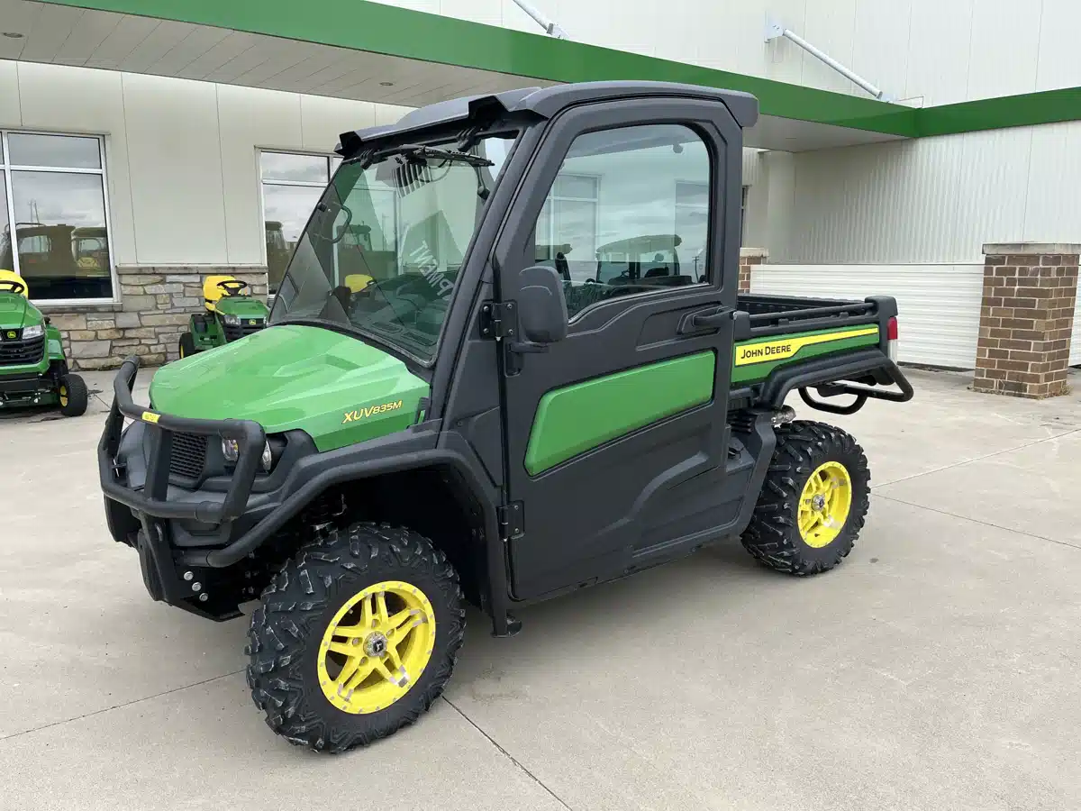 Gallery image 1 for Used 2023 John Deere XUV 835M Utility Vehicle