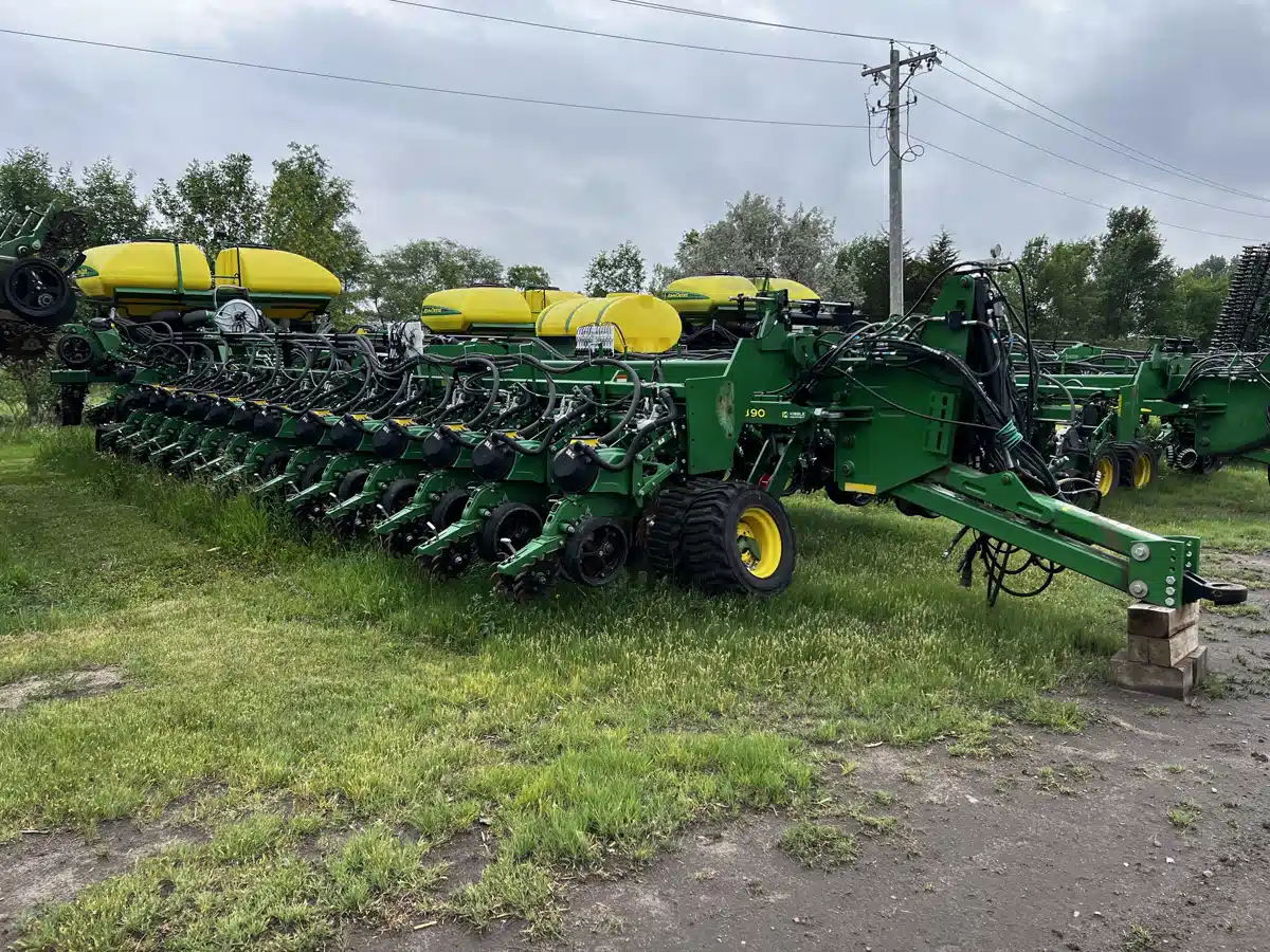 Gallery image 1 for Used 2021 John Deere DB90 Planter