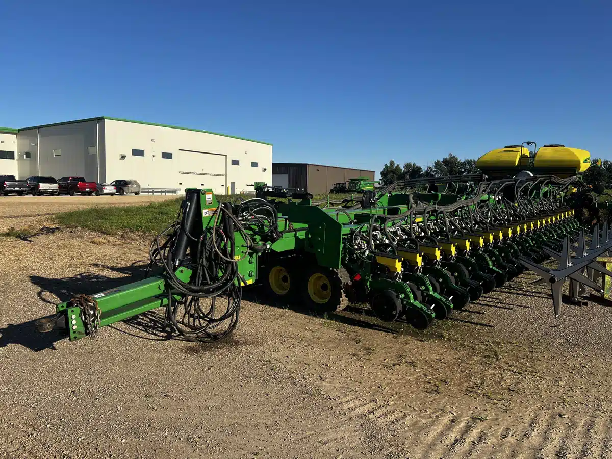 Gallery image 2 for Used 2020 John Deere DB99 Planter