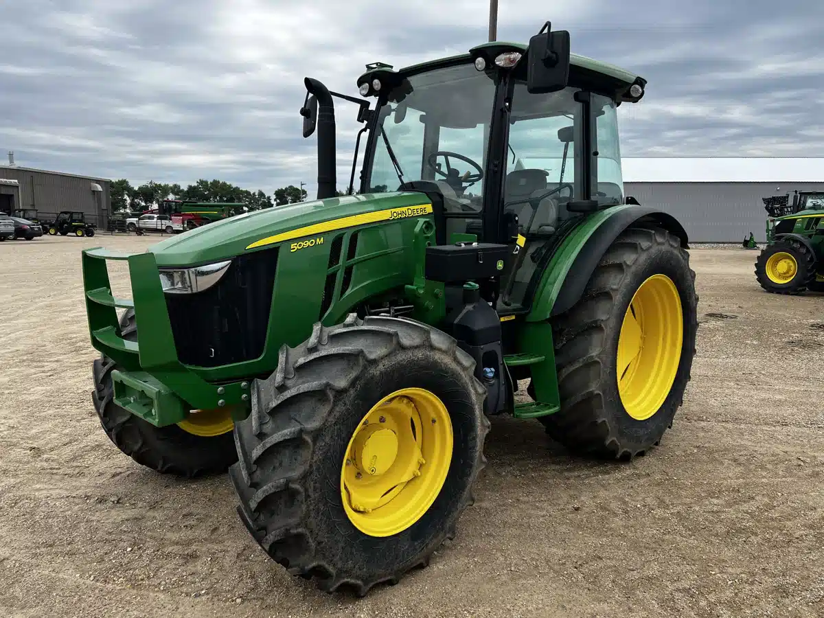 Gallery image 1 for Used 2021 John Deere 5090M Tractor