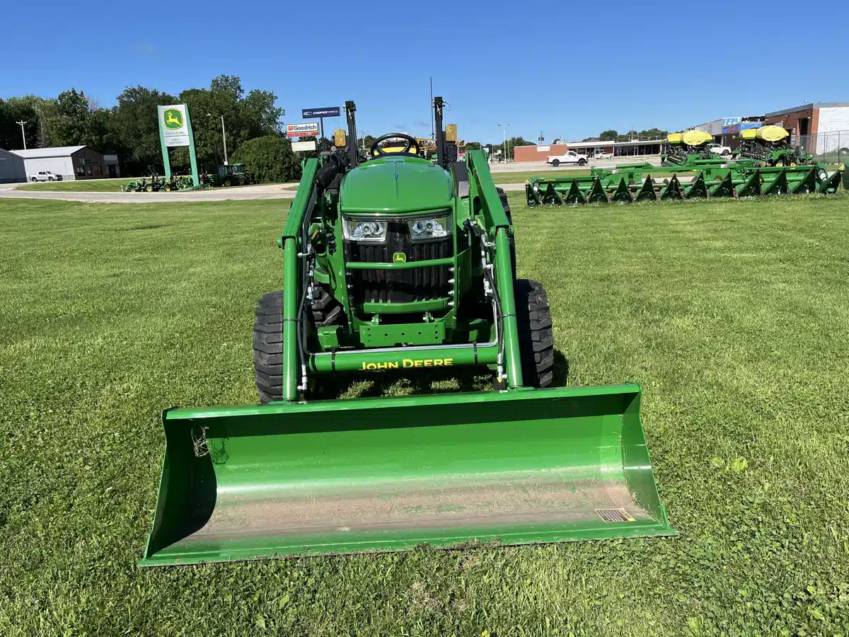 Gallery image 2 for Used 2023 John Deere 4066M Tractor