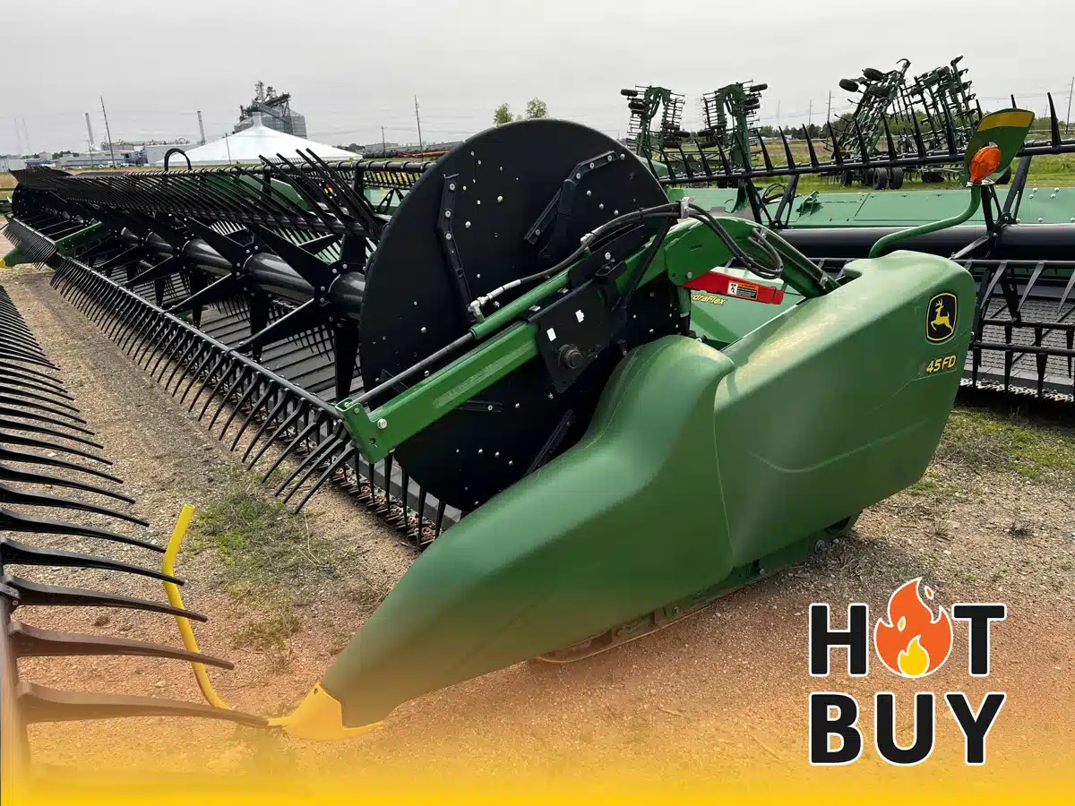 Gallery image 1 for Used 2017 John Deere 645FD Header - Draper