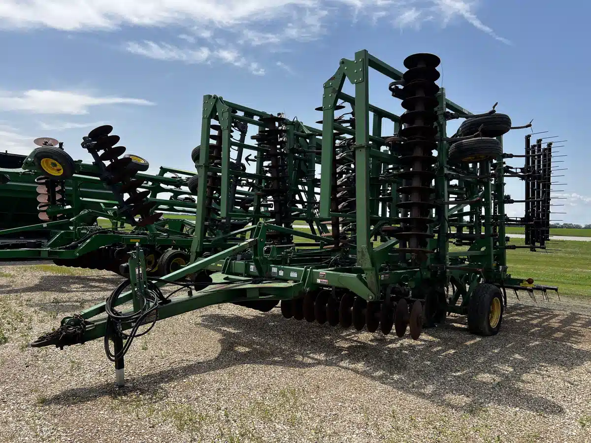 Gallery image 2 for Used 2008 John Deere 2310 Mulch Finisher