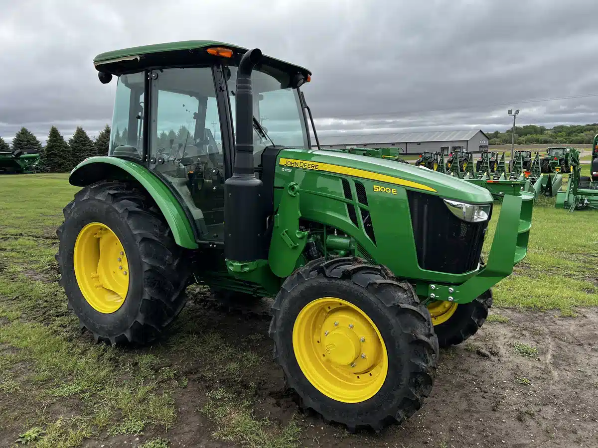 Gallery image 1 for Used 2023 John Deere B5100E Tractor
