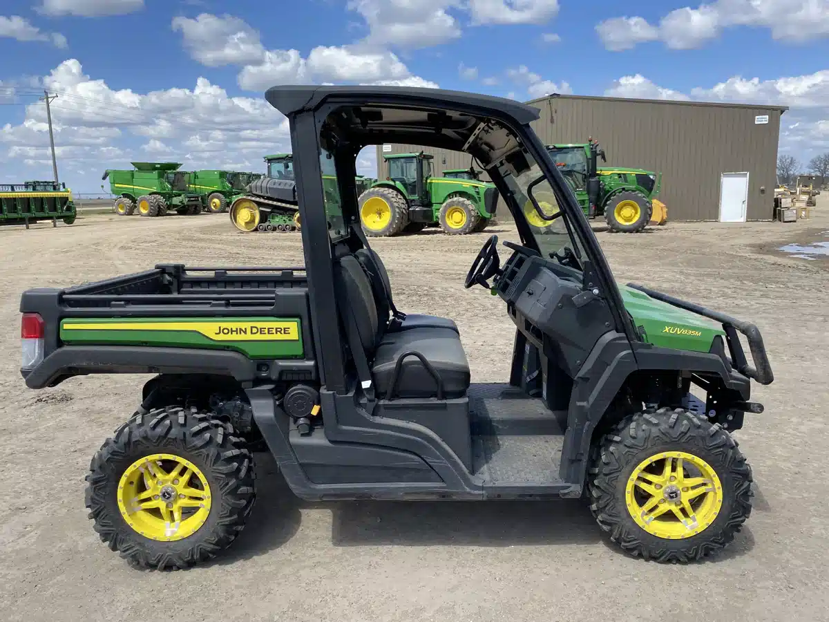 Gallery image 2 for Used 2022 John Deere XUV 835M Utility Vehicle