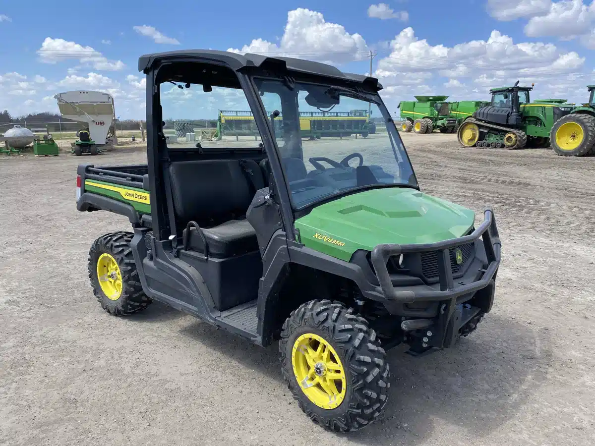 Gallery image 1 for Used 2022 John Deere XUV 835M Utility Vehicle