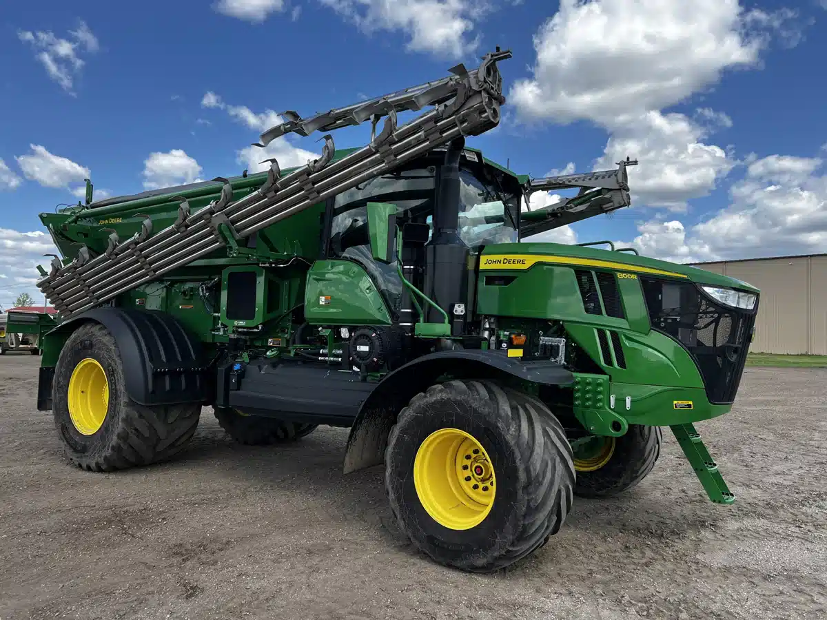 Gallery image 1 for Used 2023 John Deere 800R Anhydrous Applicator