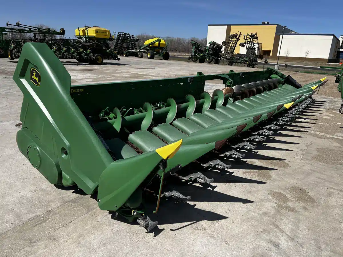Gallery image 2 for Used 2021 John Deere C18R Header - Row Crop