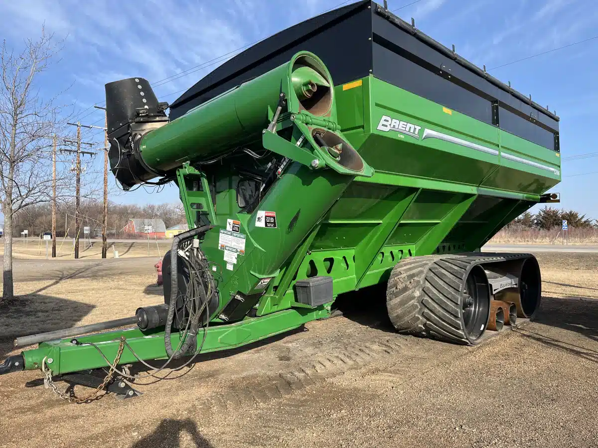 Gallery image 1 for Used 2019 Brent 1396 Grain Cart