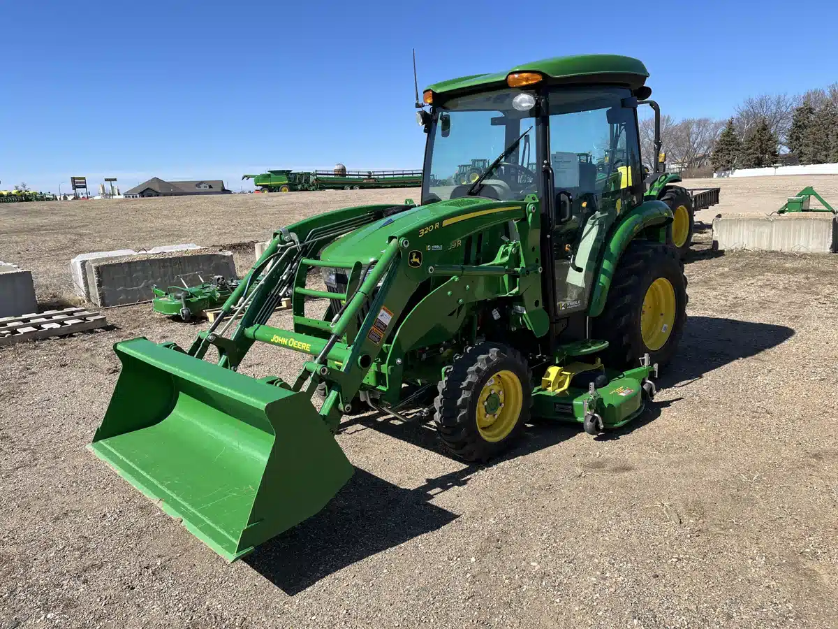 Gallery image 1 for Used 2019 John Deere 3039R Tractor
