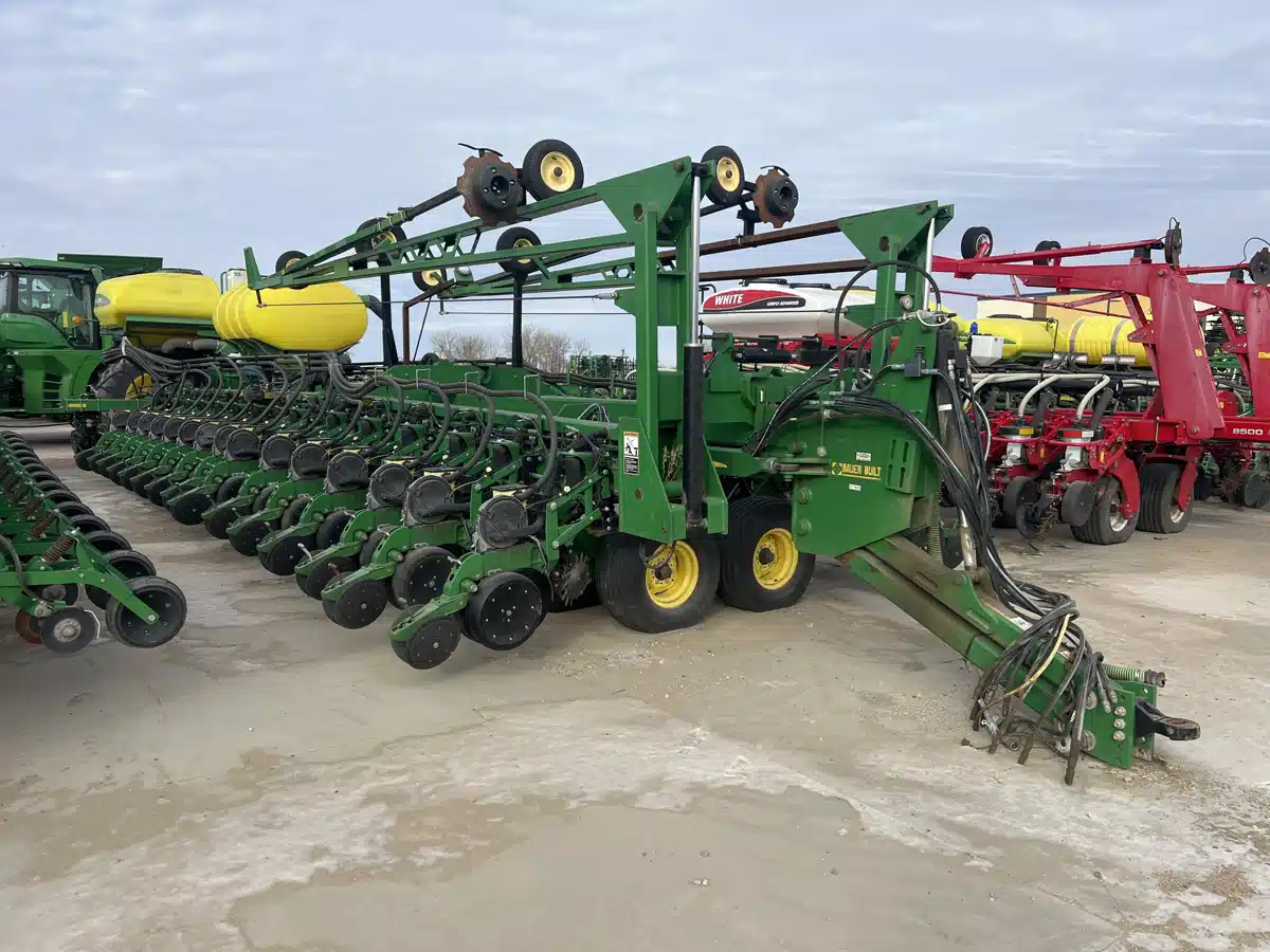 Gallery image 1 for Used 2013 John Deere DB90 Planter